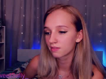 female cam couple sallysarry image #26088