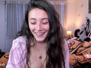 female cam girl kellytesh image #783898