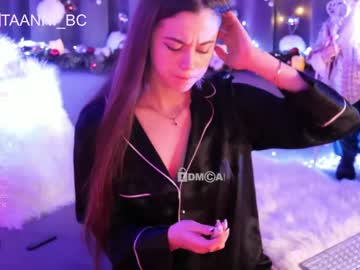 female cam girl taanni_bc image #3413122