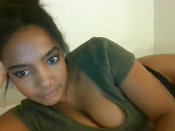 female cam girl annikaxsecret image #4049639