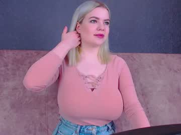 female cam girl blondiebetsy image #986573