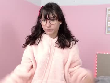 female cam girl little_effy18 image #1091875