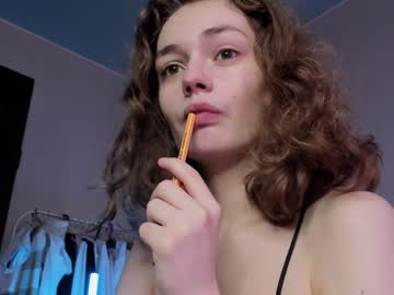 female cam girl mxxnsxsul image #2171570