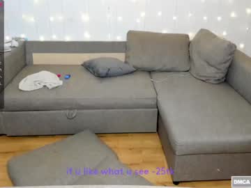 female cam couple kinglikea image #3213666