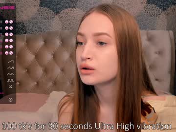 female cam girl crystalreves image #253862