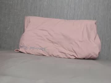 female cam couple sashabulls image #470916