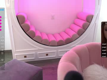 female cam girl ashlyeroberts1 image #2009422