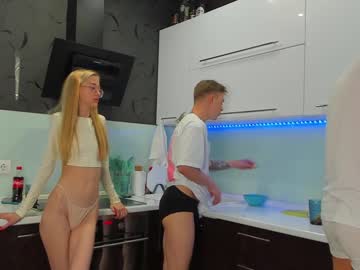 female cam couple triple_crystal image #1957573