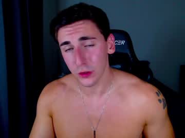 female cam man zach_rhyder image #2579945
