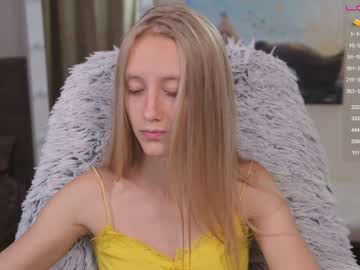female cam girl angeellina image #28086