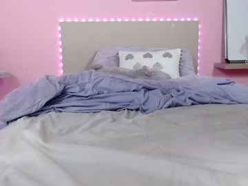 female cam girl little_effy18 image #1026838