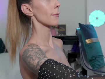 female cam girl hotfallingdevil image #2644459