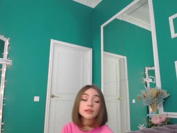 female cam girl adelewilson__ image #1317181