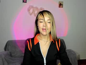 akemi__  female  webcam