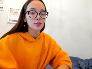 female cam girl ellie_leen image #266472