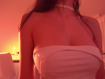 female cam girl mystikei image #3010555