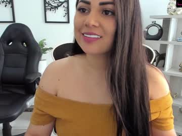 female cam couple emillybrowm image #1857347