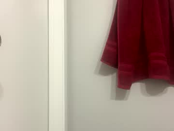 brunettebliss420  webcam