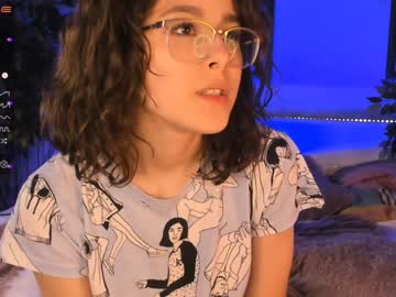 female cam couple lesliefletcher image #1892940