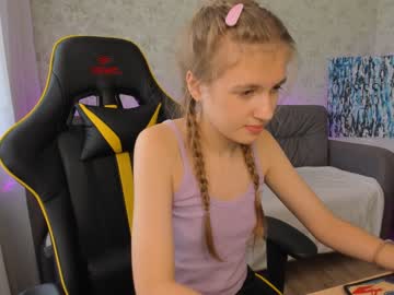 female cam girl nelly_mine image #2509903