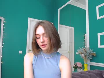 female cam girl adelewilson__ image #1051380