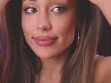 female cam girl francescadomi image #2950703