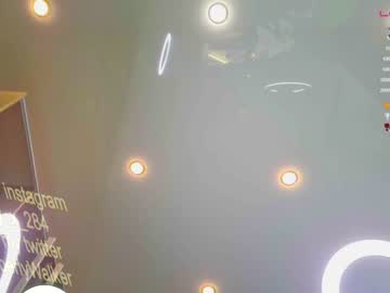 female cam girl queenafina image #1772193