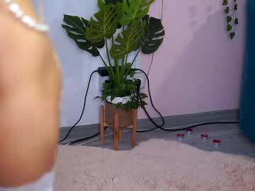 theayanna  female  webcam