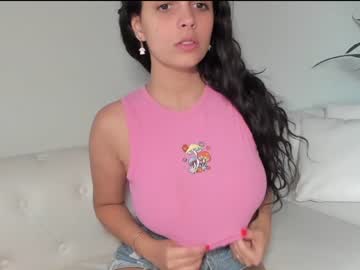 female cam girl lilbeccaxo image #2024379