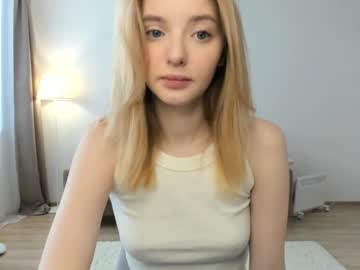female cam girl olli_ver image #3032015