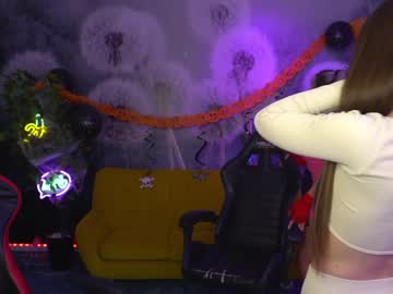 female cam couple kira0541 image #3011851