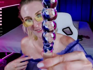 female cam girl eva__blonde image #2223235