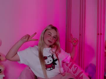 female cam girl shy_blondiee image #3694331
