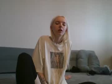 annieshyagain  female  webcam