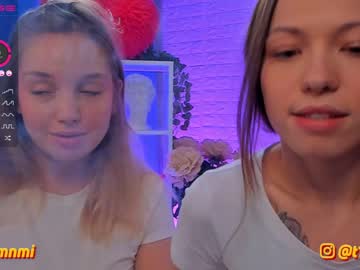 female cam couple huntertiana image #210335