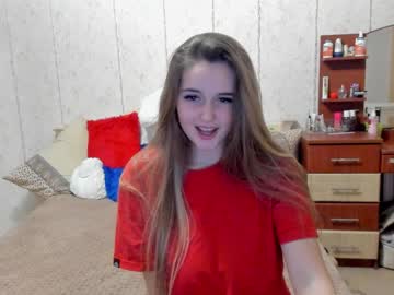 female cam girl emmika_ image #3120394