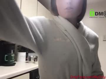 female cam couple bfngfadventures image #2282810
