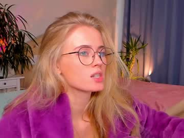 female cam girl linellali image #2581270