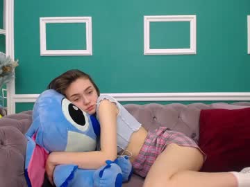 female cam girl adelewilson__ image #418538