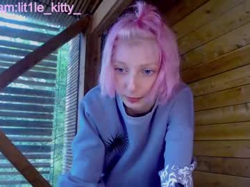 female cam girl lit1le_kitty_ image #2474760