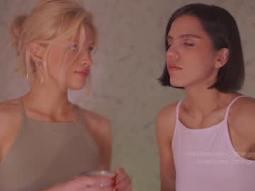 female cam girl _2strangers image #2392641