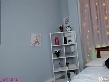 female cam girl foxhilary image #978428