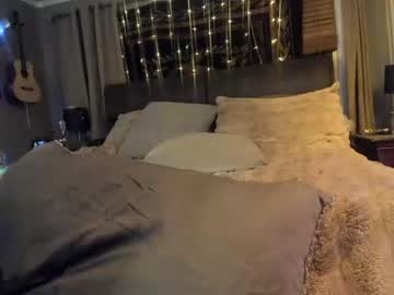 female cam couple john_jo_ohno image #3234047