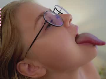 female cam girl emilyfinne image #4015169