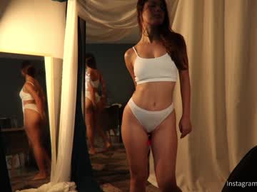 female cam girl tifalock_ image #1388868