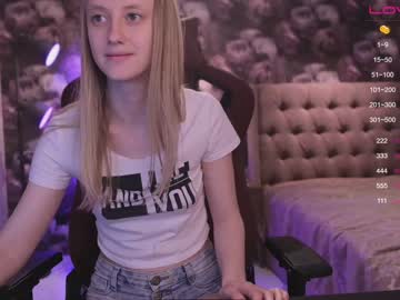 female cam girl angeellina image #1680384