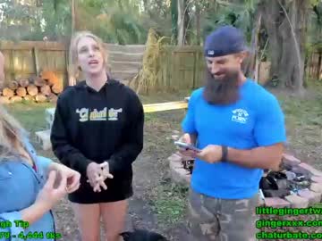 female cam couple xoxo_caroline image #3652156