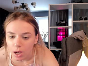 female cam girl devilmayshy image #3885708