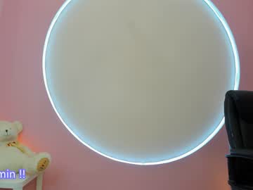 female cam girl bat_mandy image #2009641