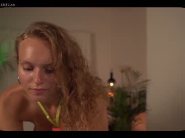 female cam girl chillwithkira image #2420672